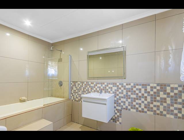 4 BEDROOM HOUSE FOR SALE IN BOSKRUIN